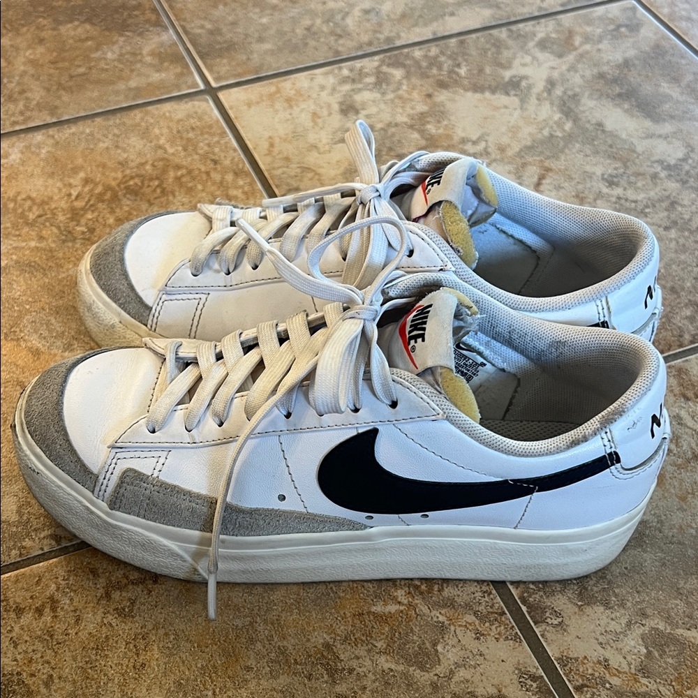 Nike White and Gray Low-Top Sneakers
